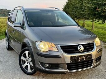 Volkswagen Cross Touran - 2.0TDi 103Kw 140Ps.