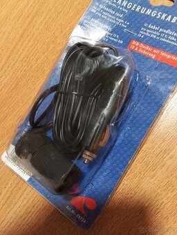 Prodlužovací kabel na připojení do auta