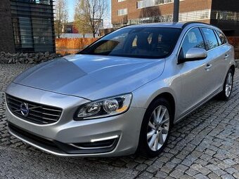 Volvo V60 2.0D3 5VÁLEC 100KW AUTOMAT LED SENZORY KŮŽE
