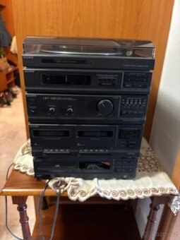 SONY věž s gramofonem