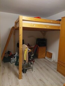 Spací patro, podstrop, zvýšená postel