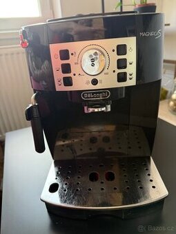 Automatický kávovar MagnificaS