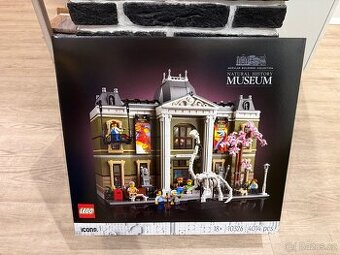 Lego set Icons 10326 Přírodovědné muzeum