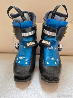 Dětské lyžařské boty přezkáče