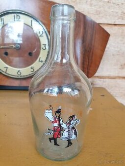 Prodám Starožitnosti porcelán,sklo,půllitry,popelníky