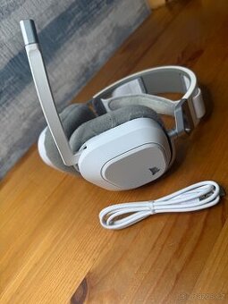 Bezdrátová sluchátka Corsair HS80 MAX (White) - Bluetooth