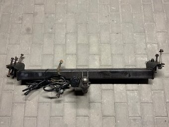 Tažné zařízení Nissan Patrol Y61 a jiné díly