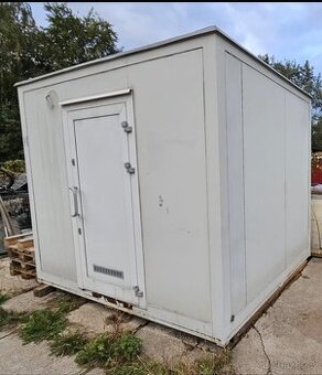 Stavební buňka 3x2,5m.