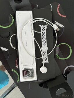 Apple Watch Series 6 Nike Edition – 44mm