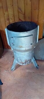 Kamna ze starého vagonu