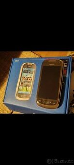 Nokia C7-00