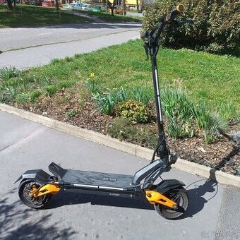 Elektrokoloběžka ELS MOTO