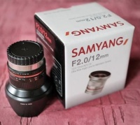 Samyang 12 mm f/2,0 NCS CS pro Fuji X černý