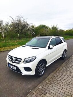 Mercedes Benz GLE 350 d AMG - 1