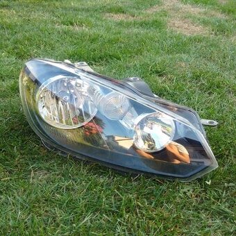 predni svetla svetlo vw golf vi 6 prave pravy