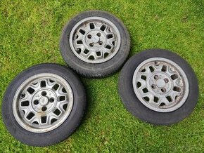 3 kusy alu kol Audi VW r14 4x100 811601025B