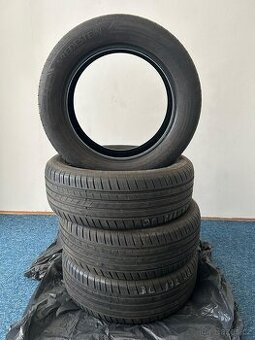 Vredestein Ultrac 205/55/R16 letní pneu
