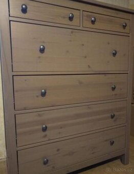 HEMNES KOMODA ....