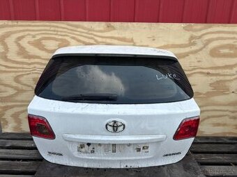 Páté dveře Toyota Avensis T27