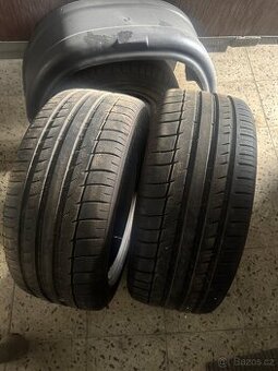 245/45R18 letní pneu