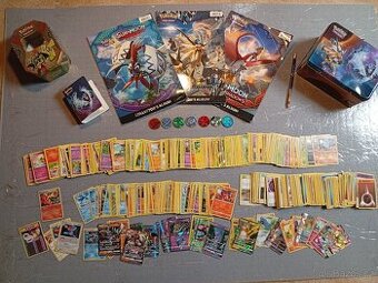 Prodám sadu asi 800 pokémon karet