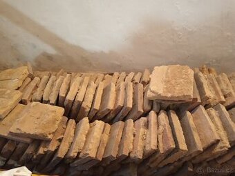 Prodáme půdovky - 170 kusů - 500 Kč za vše