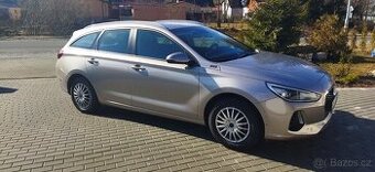 Hyundai i30 naj 10 tis. Km 1.0 GDi 88kw kombi.