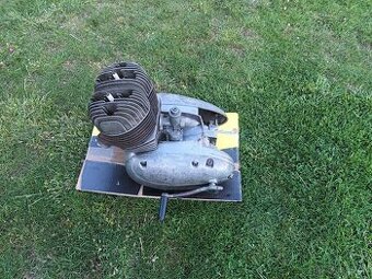 Motor Jawa 350 typ 360