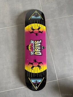 Skateboard deska Parkway Drive - nová