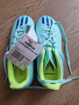 Nové dětské sálové boty ADIDAS velikost 33