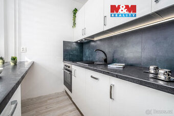 Prodej bytu 1+kk, 35 m², Hradec Králové, ul. Třebechovická