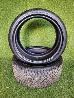 Zimní pneumatiky Goodyear UltraGrip Performance 255/35 R19