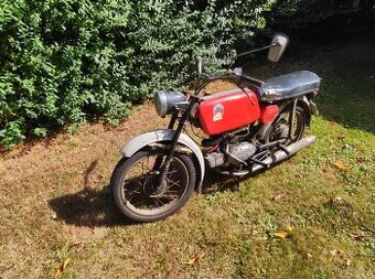 Motocykl Jawa Mustang