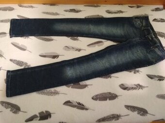 dámské rifle zn. Amisu