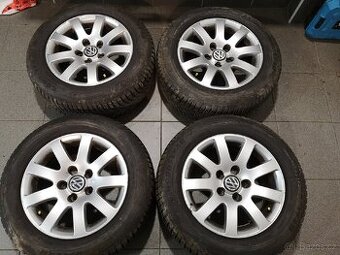 Vw Passat, Caddy, Golf alu + celoroční 205/60/15.