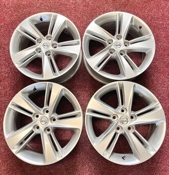 5x115 R17 Originál Alu Opel Insignia B - 2021 - TOP STAV