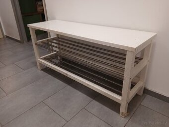 Botník s věšákem Ikea