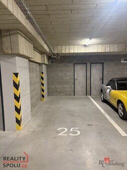 Pronájem, ostatní/garážové stání, 12 m2, Měděná 3064/7, Jižn