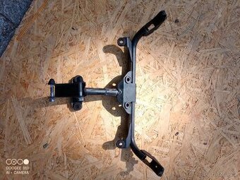 Lešení na Yamaha FZ6