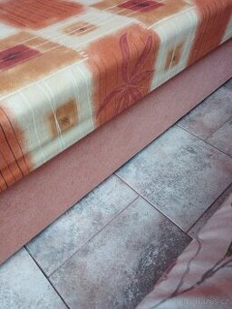 Dvě válendy s úložným prostorem