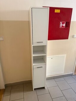 Skříňka do koupelny