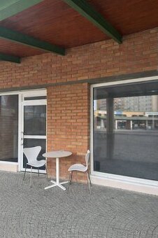 Pronájem obchodu přímo u metra – převod provozovny (Praha 5)