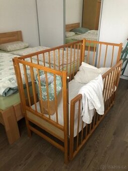 Dětská postýlka (buková)