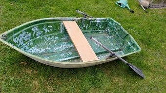 Prodam menši pramici, loď