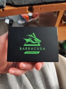 SeaGate Barracuda compute 500GB SSD