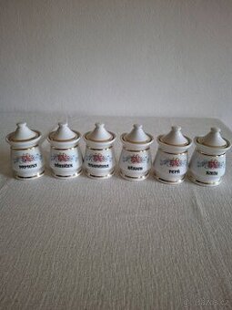 Kořenky porcelánové