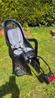 Dětská sedačka na kolo s připevněním na rám