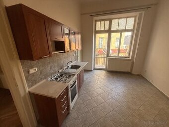 Pronájem 2+1,90m2s balkonem v centru města Olomouce