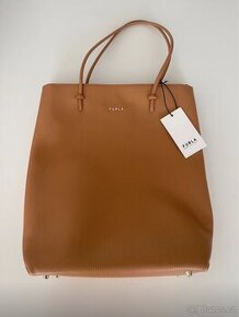 Furla Kabelka Essential - 1
