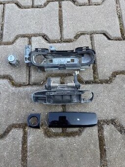 Audi a3 8p levá klika